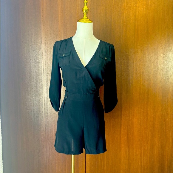 Yumi Kim Black Jumpsuit Modern Tailored Design - Picture 1 of 5